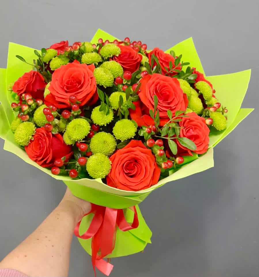 Букет цветов из: Хризантемы и Розы в Дубовке Тульская область