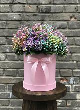 Цветочная композиция из Гипсофила и Розы в шляпной коробке #REPLACE_PRED# Дубовке Тульская область