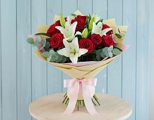 Букет цветов из:  Лилии и Розы в Дубовке Тульская область