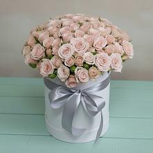 Цветочная композиция из Розы в шляпной коробке в Дубовке Тульская область