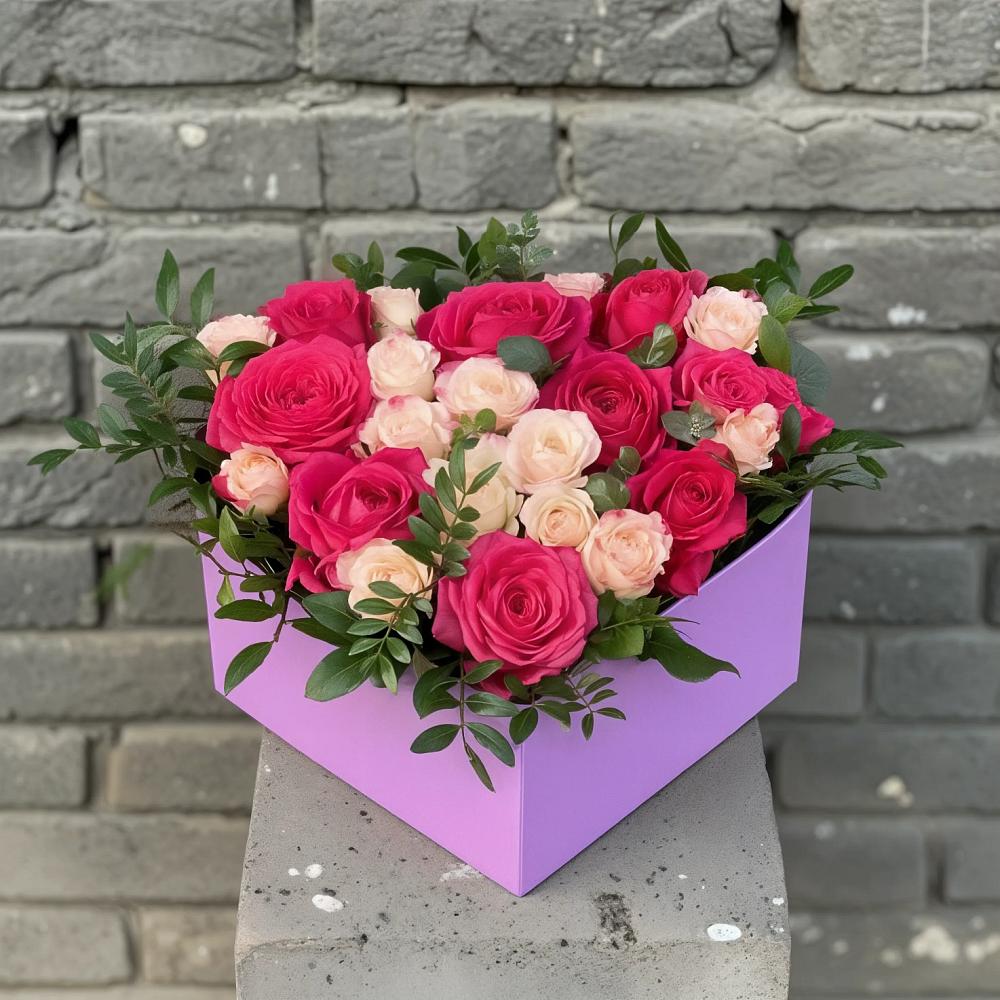 Цветочная композиция из Розы в коробке в Дубовке Тульская область