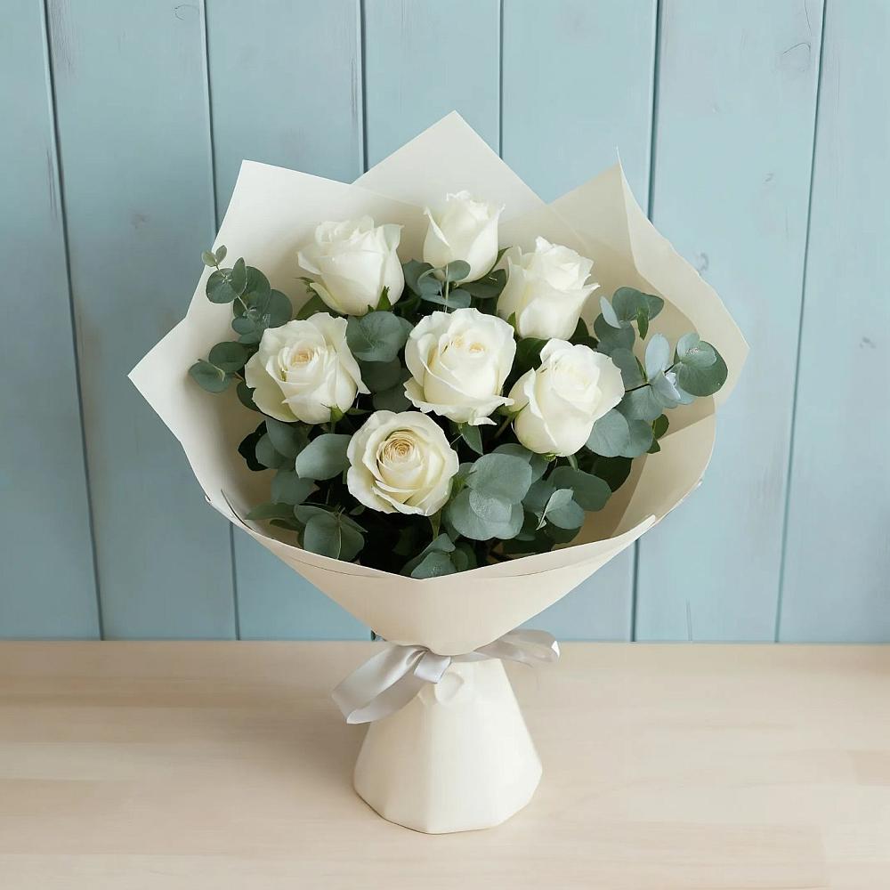 Букет Белые розы в Эвкалипте в Дубовке Тульская область