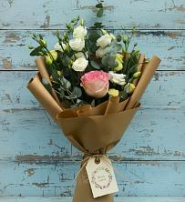 Букет цветов из:  Розы и Лизиантусы в Дубовке Тульская область