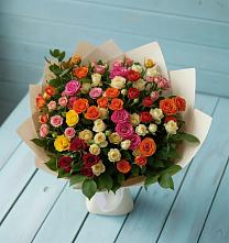 Букет Микс из разноцветных кустовых роз в Дубовке Тульская область